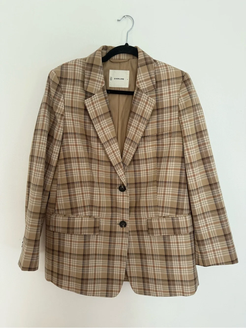 Everlane Blazer Oversized in Buttersmoth Pale Khaki Plaid